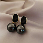 Pendientes de Estilo Retro con Perlas Blancas negro