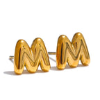 Pendientes personalizados con inicial m