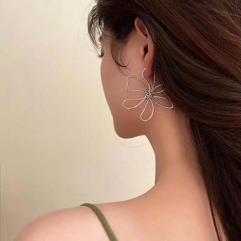 Pendientes de Flores Clavo Vintage Asimétricos plata