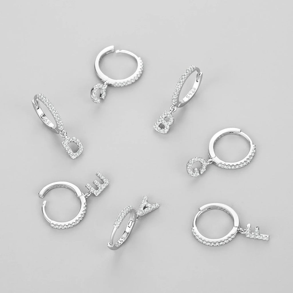 Pendientes de aro con inicial
