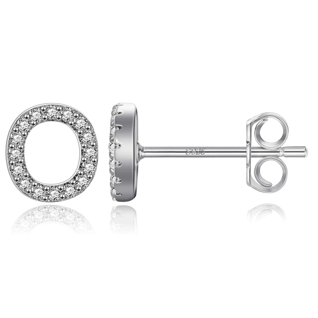 Pendientes iniciales de plata o