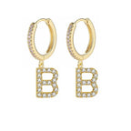 Pendientes de aro con inicial para mujer b