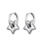 Pendientes de mini aros con colgante de estrella abombada plateado