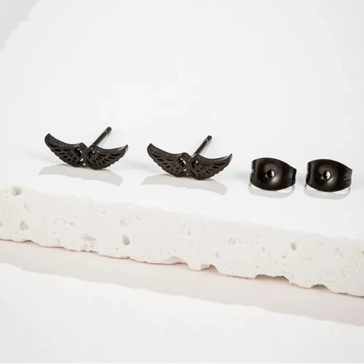 Pendientes minimalistas alas de ángel negro