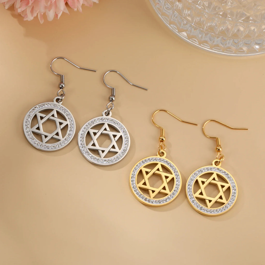 Pendientes colgantes con la <span data-glossary-id="etoile_de_david">estrella de David</span> y cristales simbólicos judíos