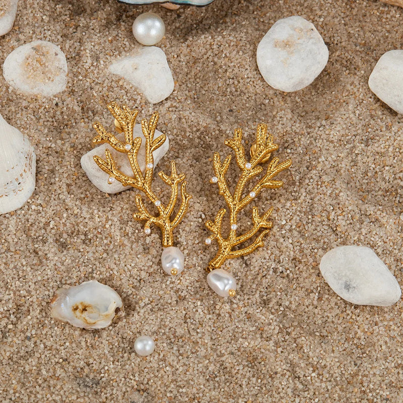 Pendientes Colgantes de Coral y Perlas Blancas