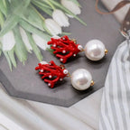Pendientes Colgantes de Coral Rojo y Perlas