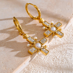 Pendientes colgantes de cruz y perlas