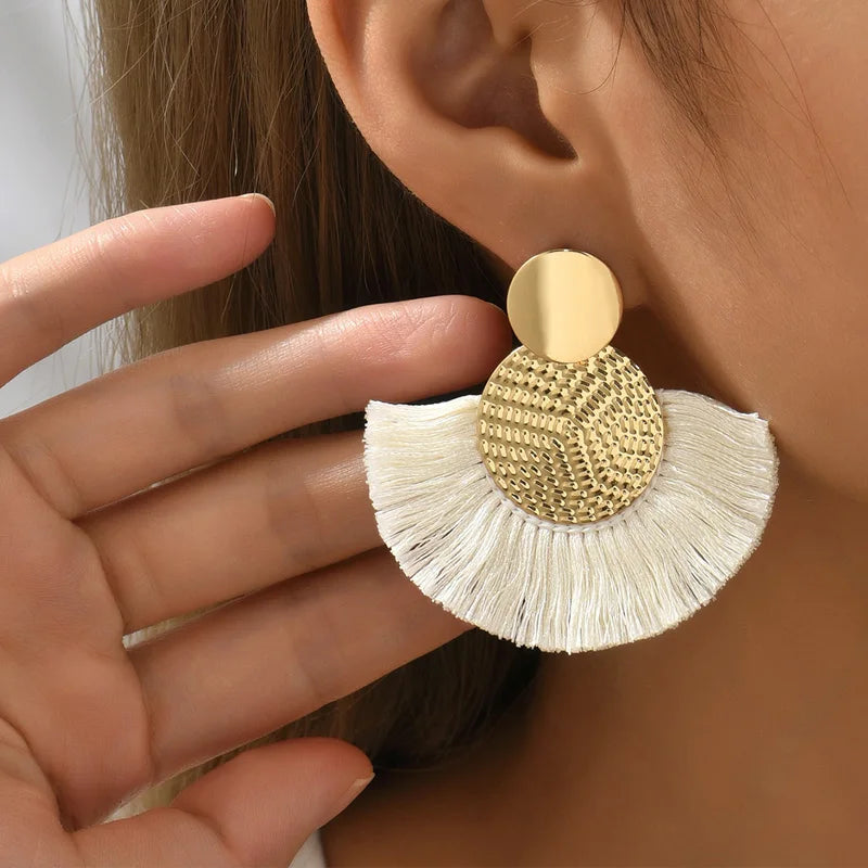 Pendientes Colgantes de Estilo Bohemio en Abanico blanco