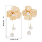 Pendientes Colgantes de Flor y Perlas