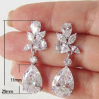 Pendientes colgantes de gota de agua y laurel de cristal