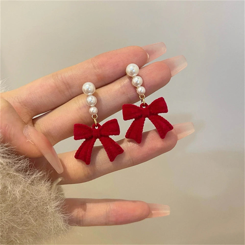 Pendientes Colgantes con Perlas y Lazos rojos