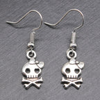 Pendientes colgantes de calavera con lazo pirata