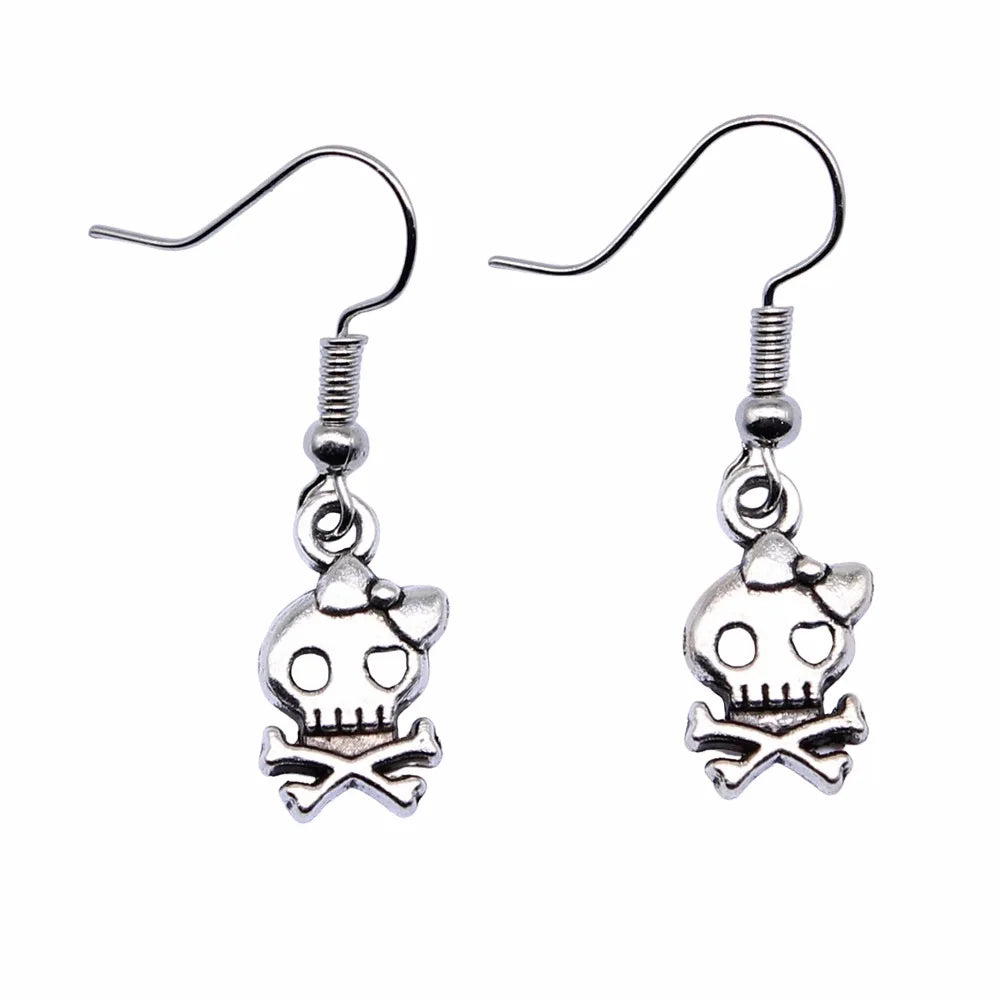 Pendientes colgantes de calavera con lazo pirata