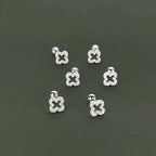 Pendientes de trébol calado y strass