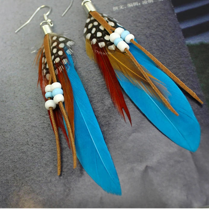 Pendientes de plumas estilo Apaches azul