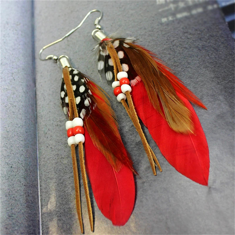 Pendientes de plumas estilo Apaches rojo