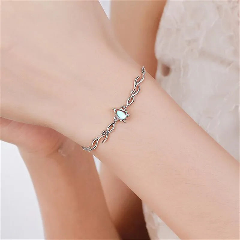 Pulsera ajustable con gota de piedra lunar