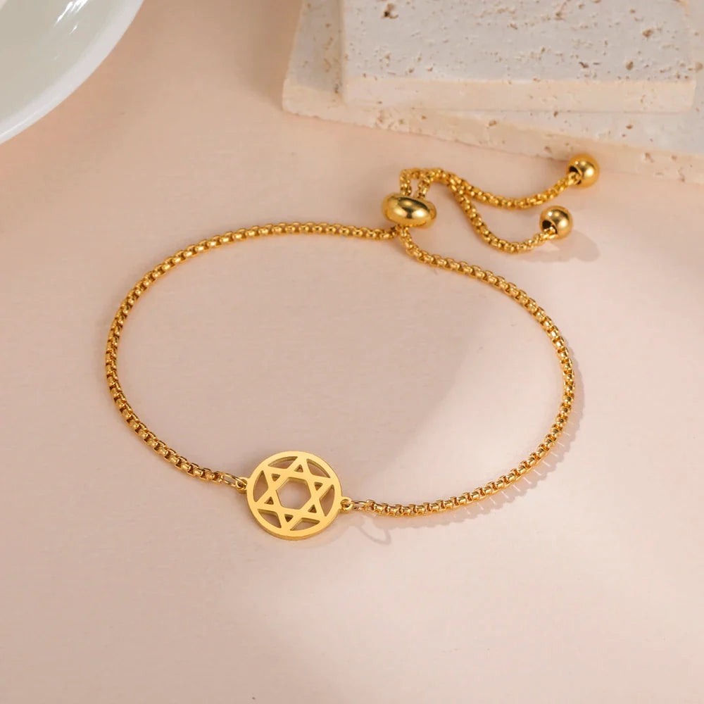 Pulsera ajustable con la <span data-glossary-id="etoile-de-david">estrella de David</span> símbolo judío oro