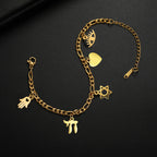 Pulsera ajustable con colgantes de protección judía oro