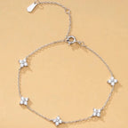 Pulsera ajustable de tréboles con strass 