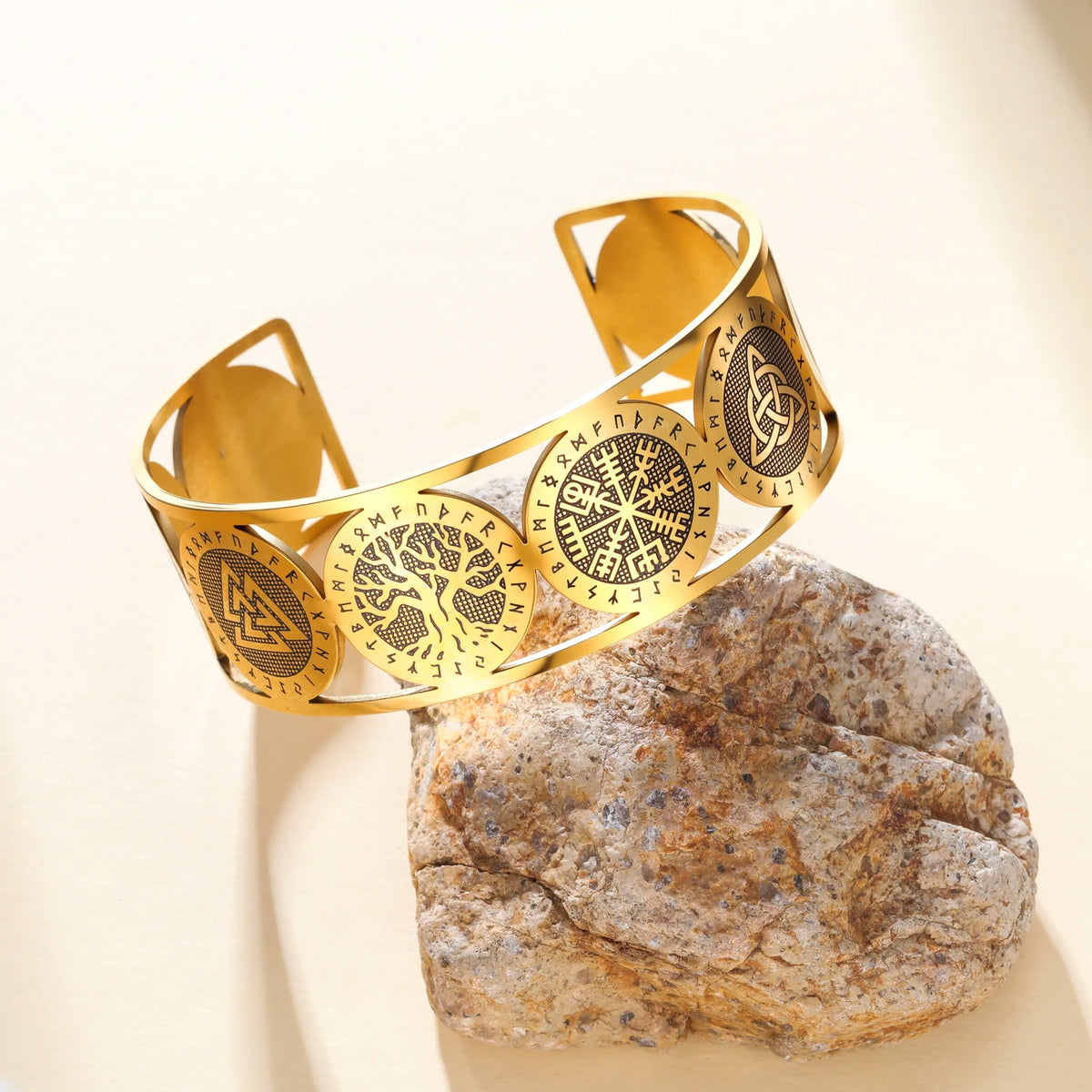 Pulsera árbol de la vida de estilo nórdico adornada con runas doradas