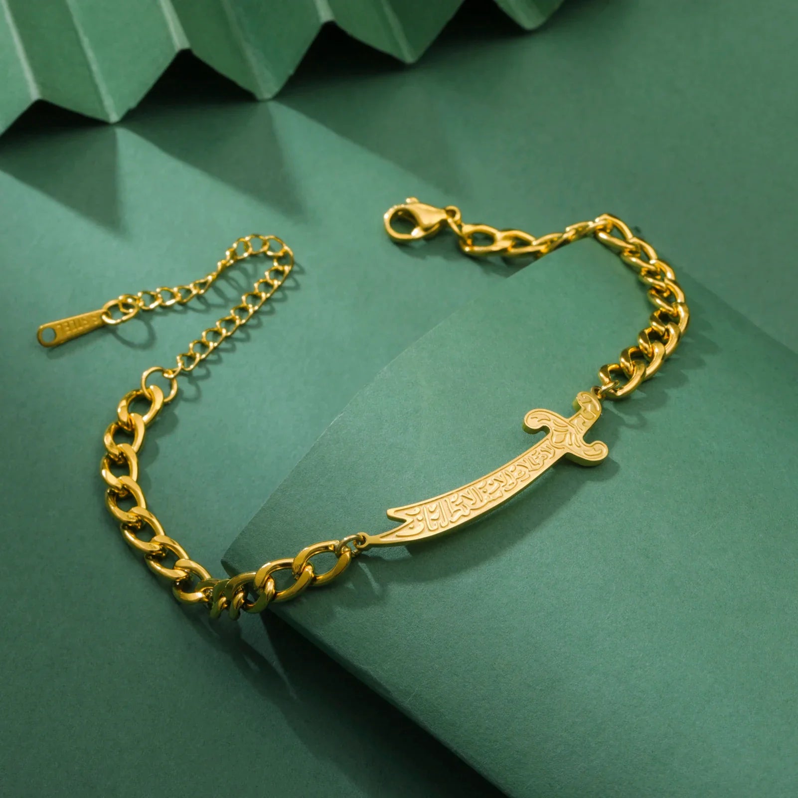 Pulsera con espada Ali Zulfiqar árabe oro