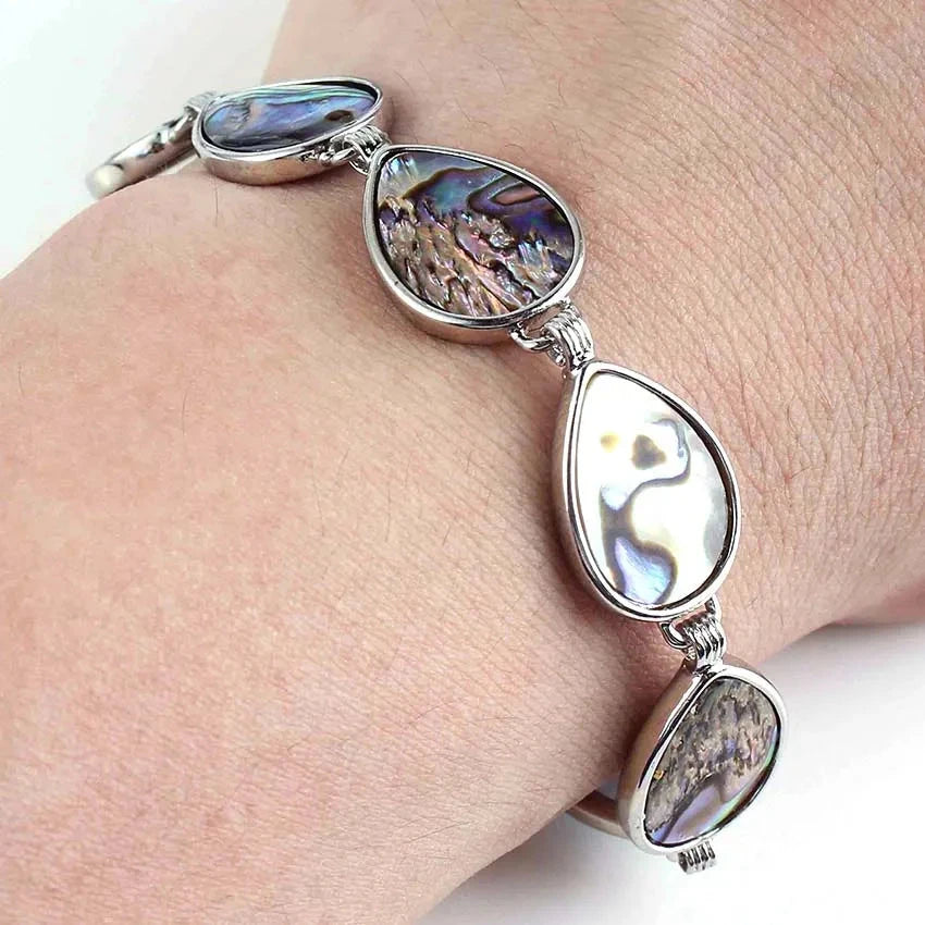 Pulsera con gota de agua en concha
