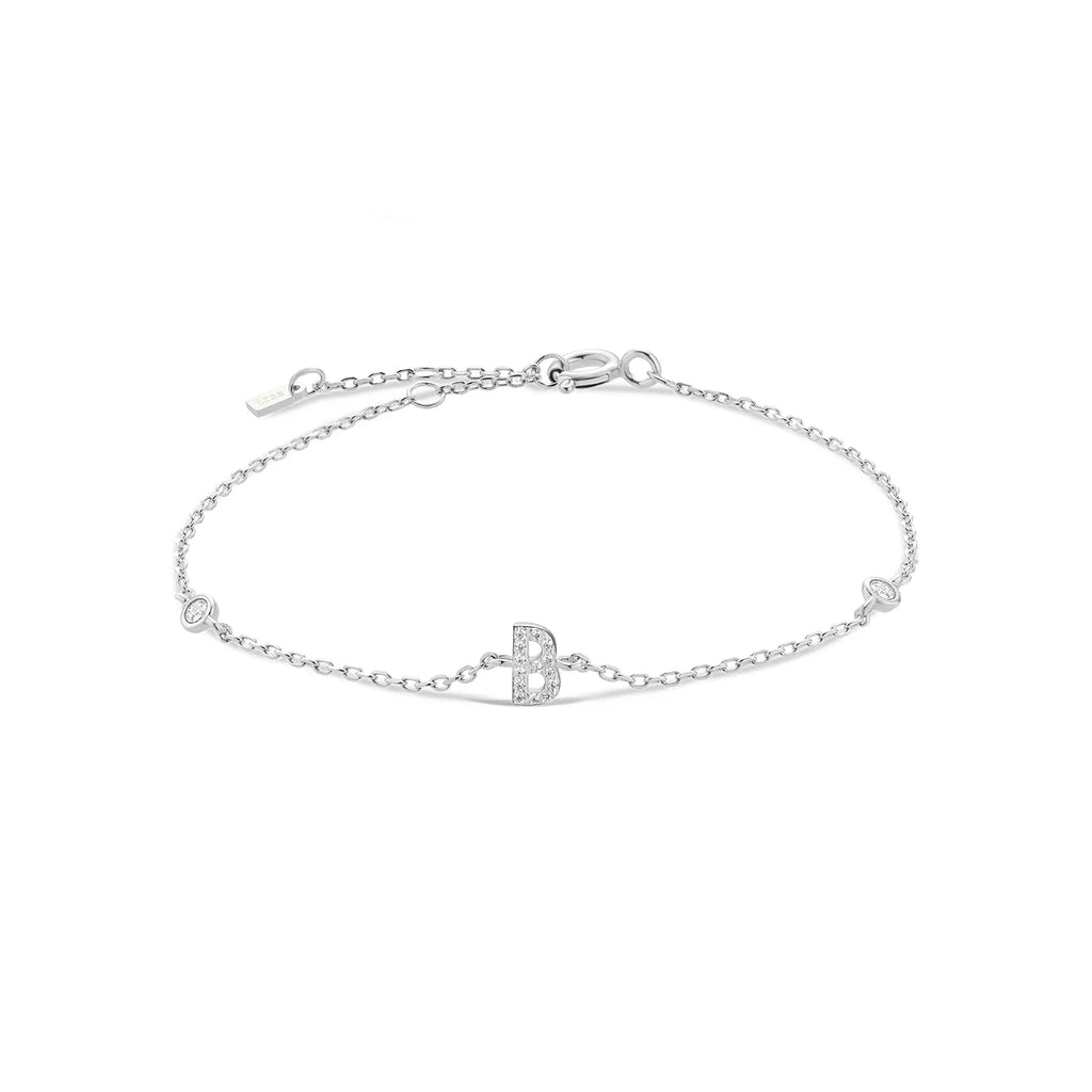 Pulsera con inicial de strass plateado b
