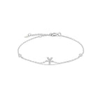 Pulsera con inicial de strass plateado y