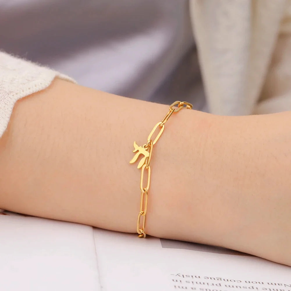 Pulsera con el símbolo de vida judía Chai oro
