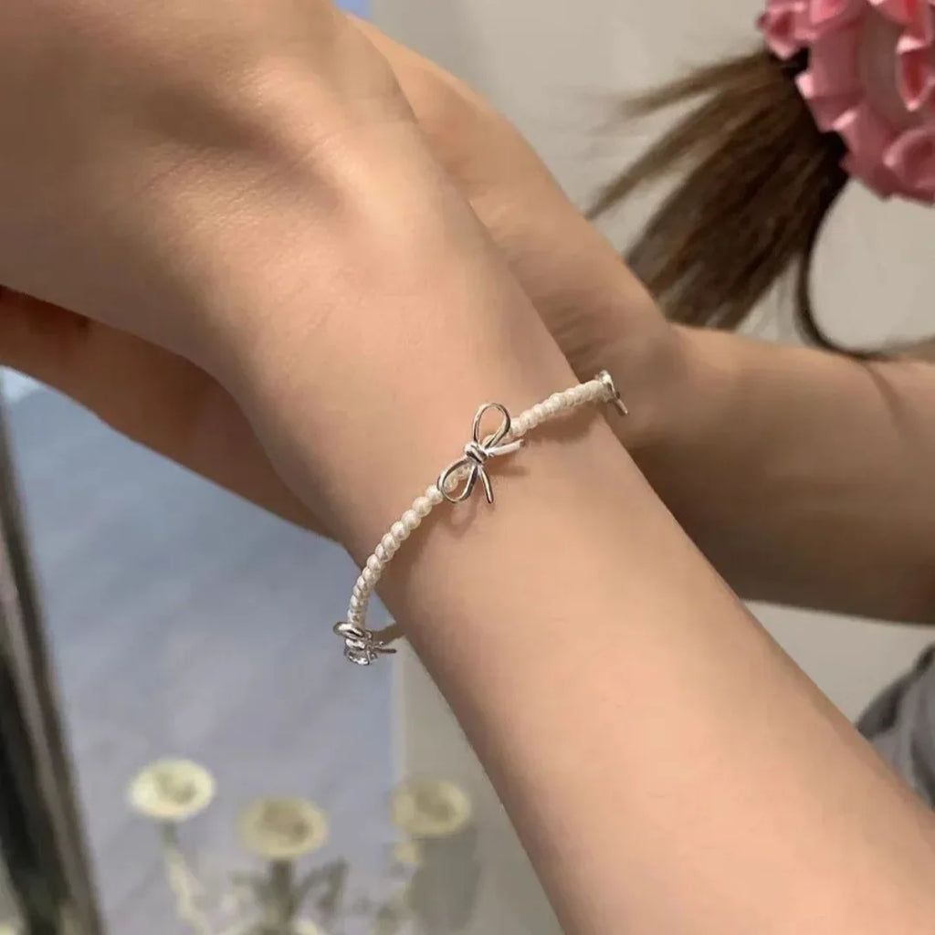 Pulsera con lazo de pajarita para mujer blanco
