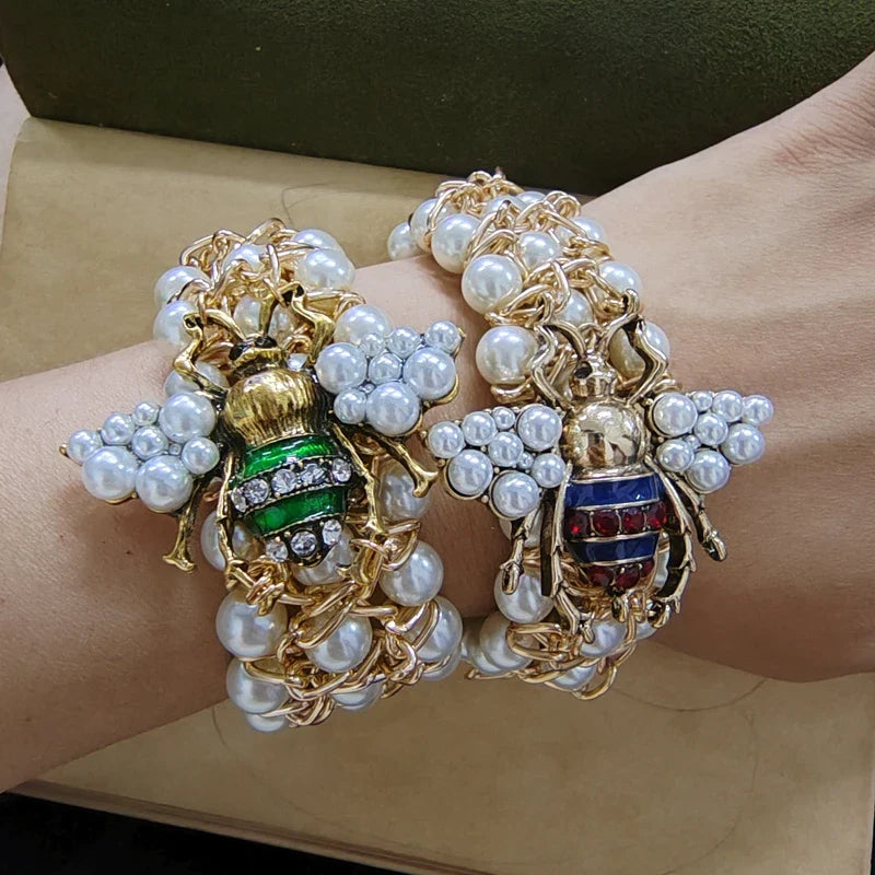 Pulsera con cuentas de abeja verde