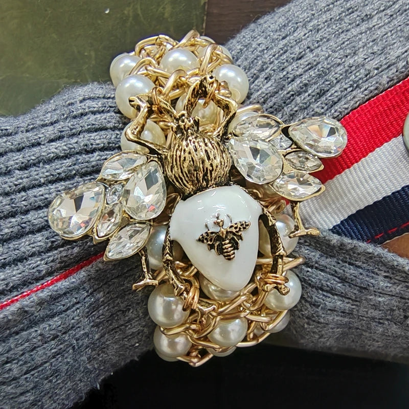 Pulsera con cuentas de abeja blanca