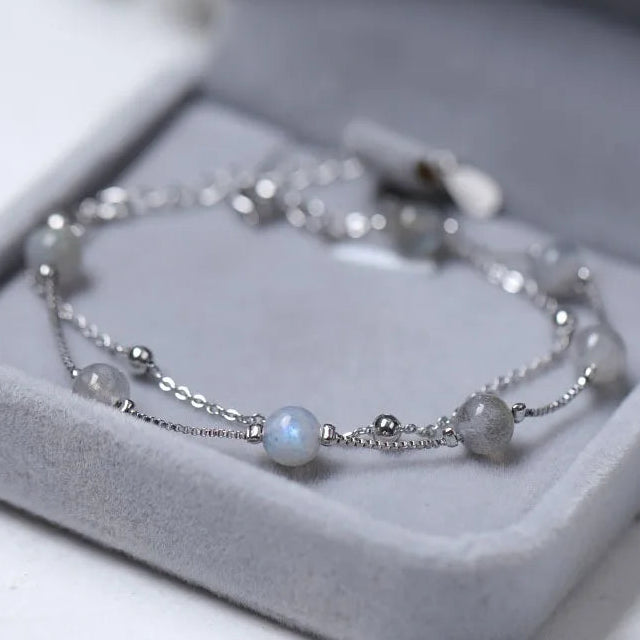 Pulsera con cuentas de piedra luna de reflejos irisados