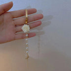 Pulsera con Perlas y Flor de Rosa blanca