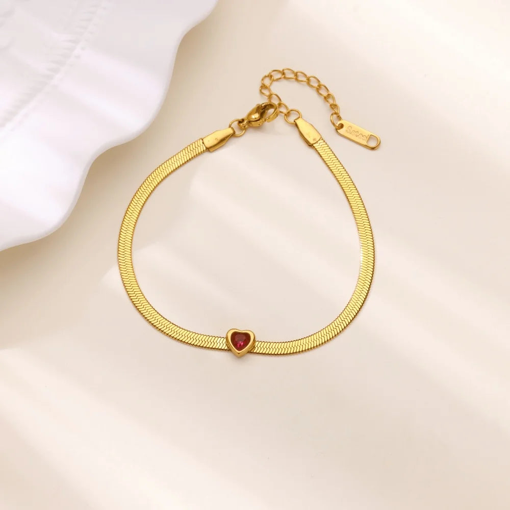 Pulsera con piedra de nacimiento en forma de corazón