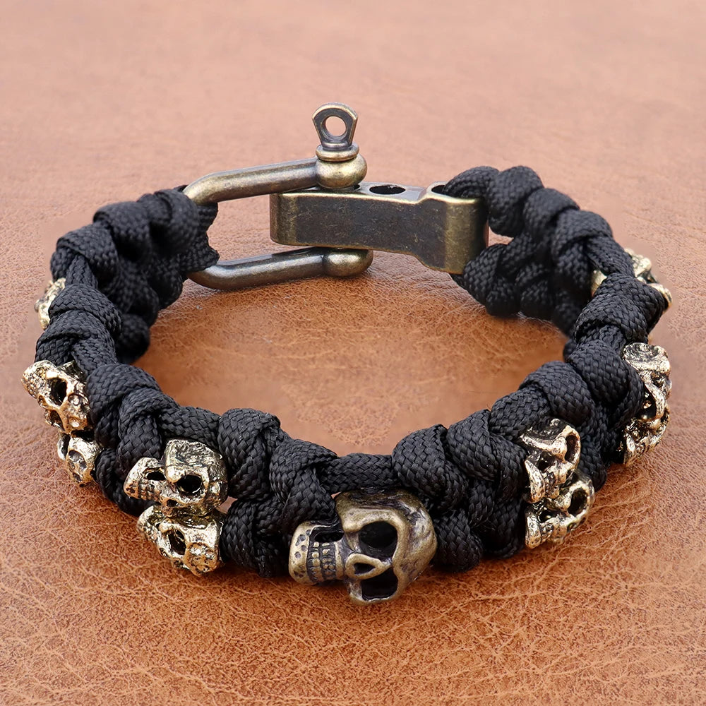 Pulsera con Calaveras negras