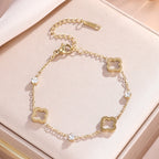 Pulsera con tréboles de 4 hojas con circonio oro