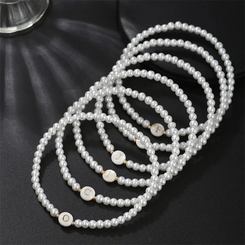 Pulsera blanca inicial