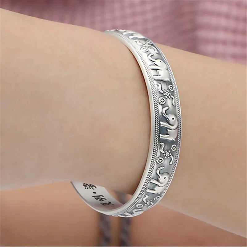 Pulsera budista con elefantes