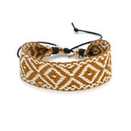 Pulsera brasileña de formas geométricas hecha a mano marrón claro