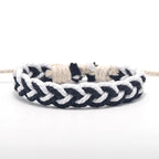 Pulsera brasileña artesanal colores naturales blanco y negro