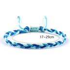 Pulsera brasileña azul hecha a mano 