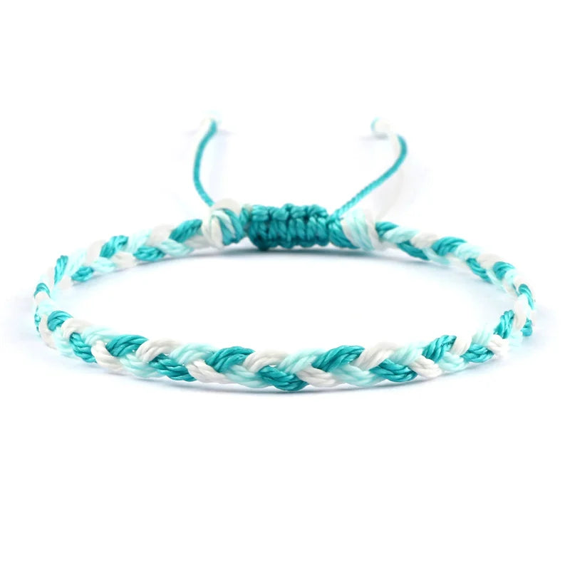 Pulsera brasileña azul hecha a mano blanco y azul claro