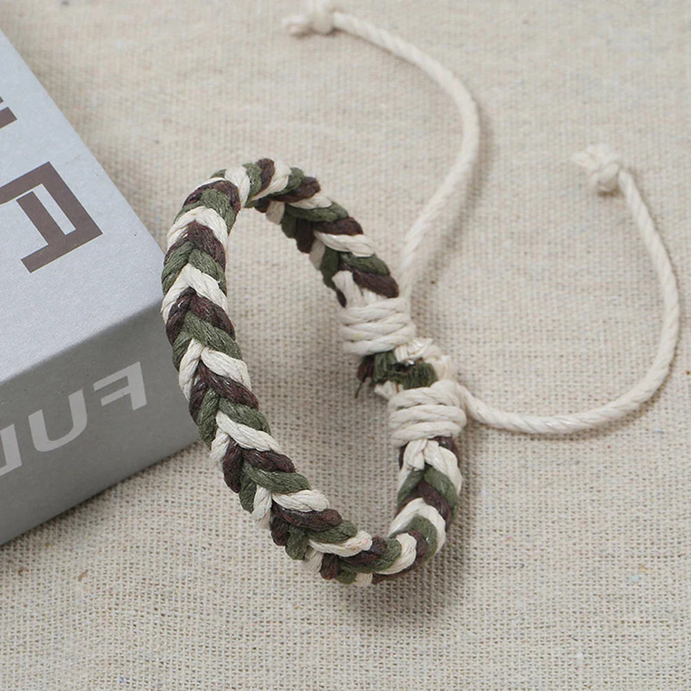 Pulsera brasileña de hilo de algodón con efecto natural verde