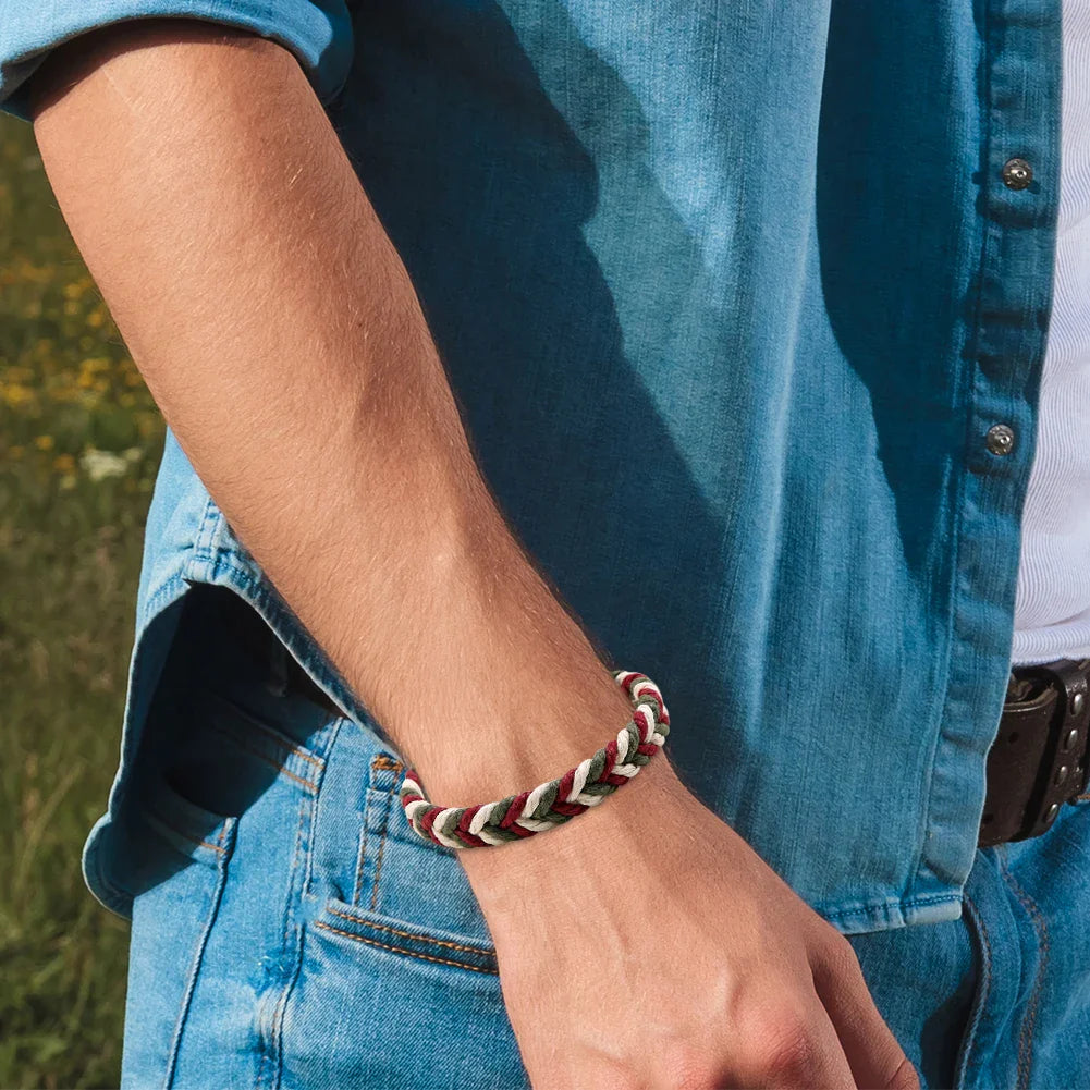 Pulsera brasileña de hilo de algodón con efecto natural roja