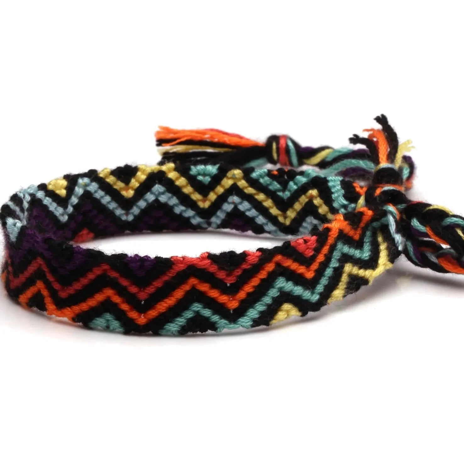Pulsera brasileña multicolor con motivos impermeable