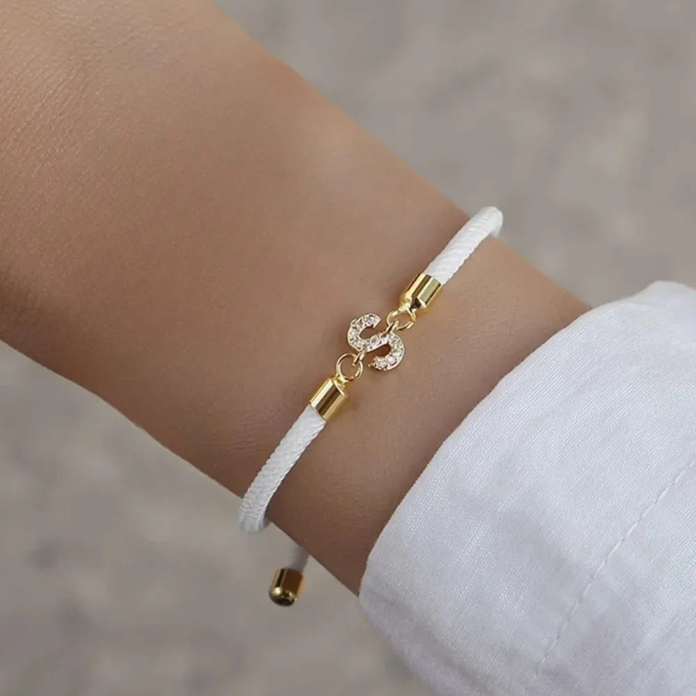 Pulsera de colores con inicial de strass - letra 
