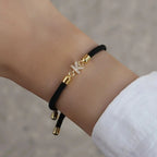 Pulsera de colores con inicial de strass - letra 